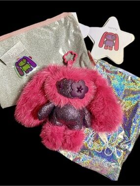 CJ Hendry Sparkle Juju - “Kenny”